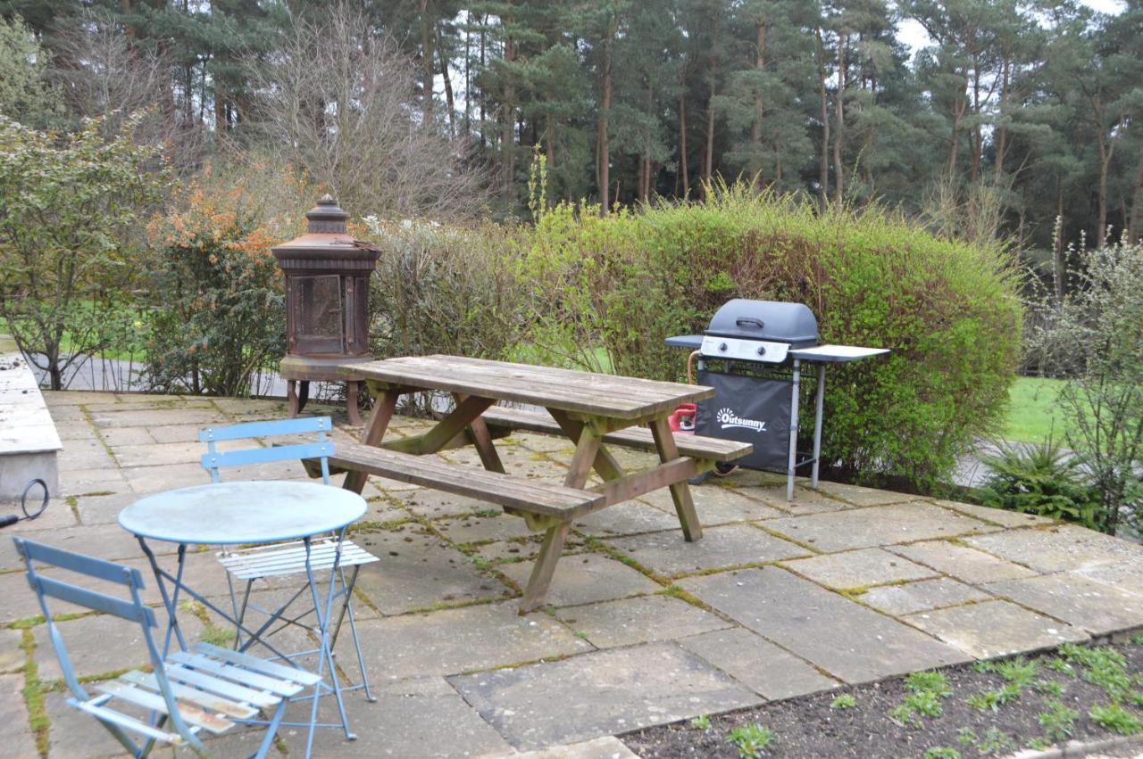 Middlehead Cottages Pickering Esterno foto