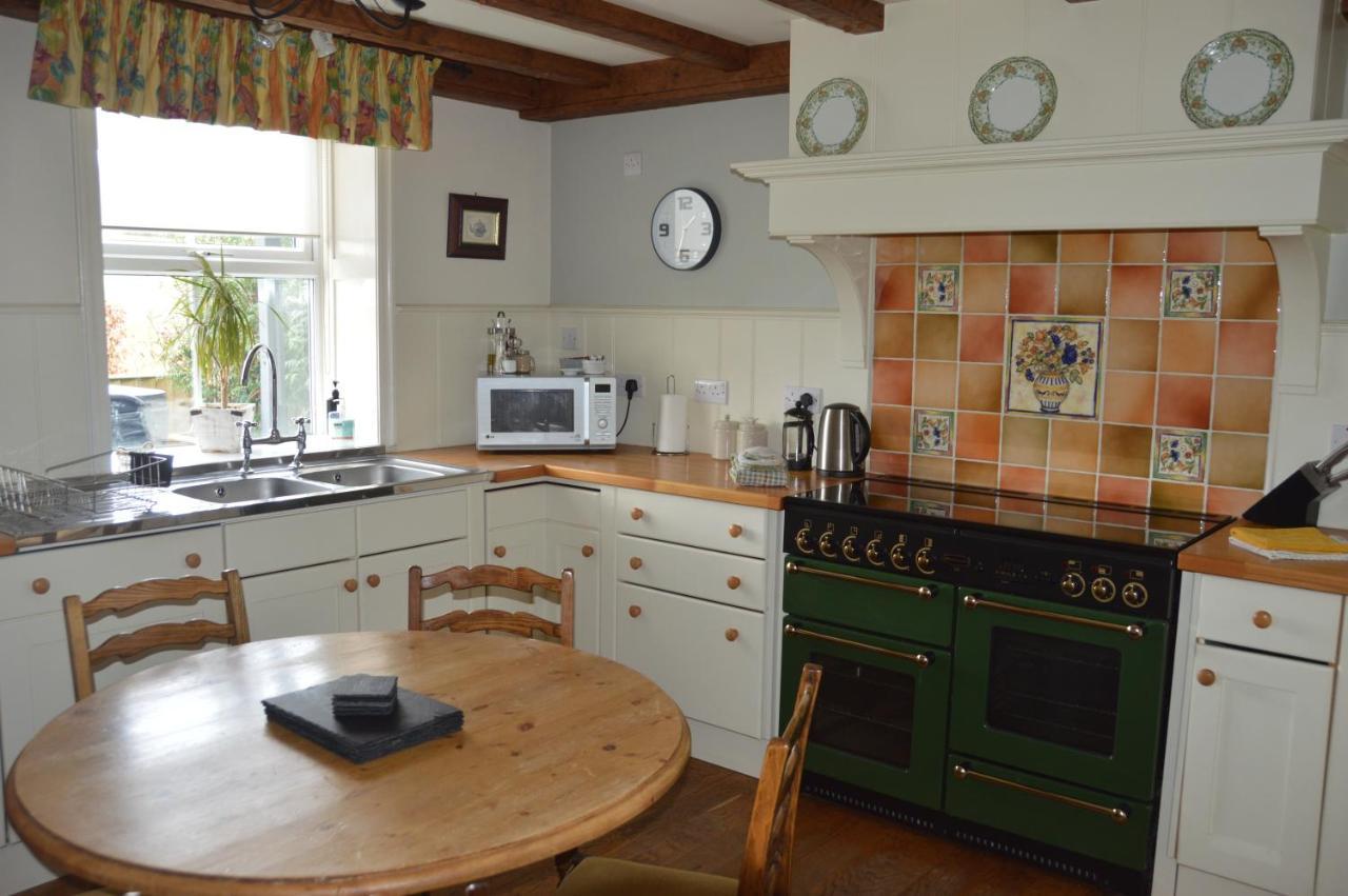 Middlehead Cottages Pickering Esterno foto