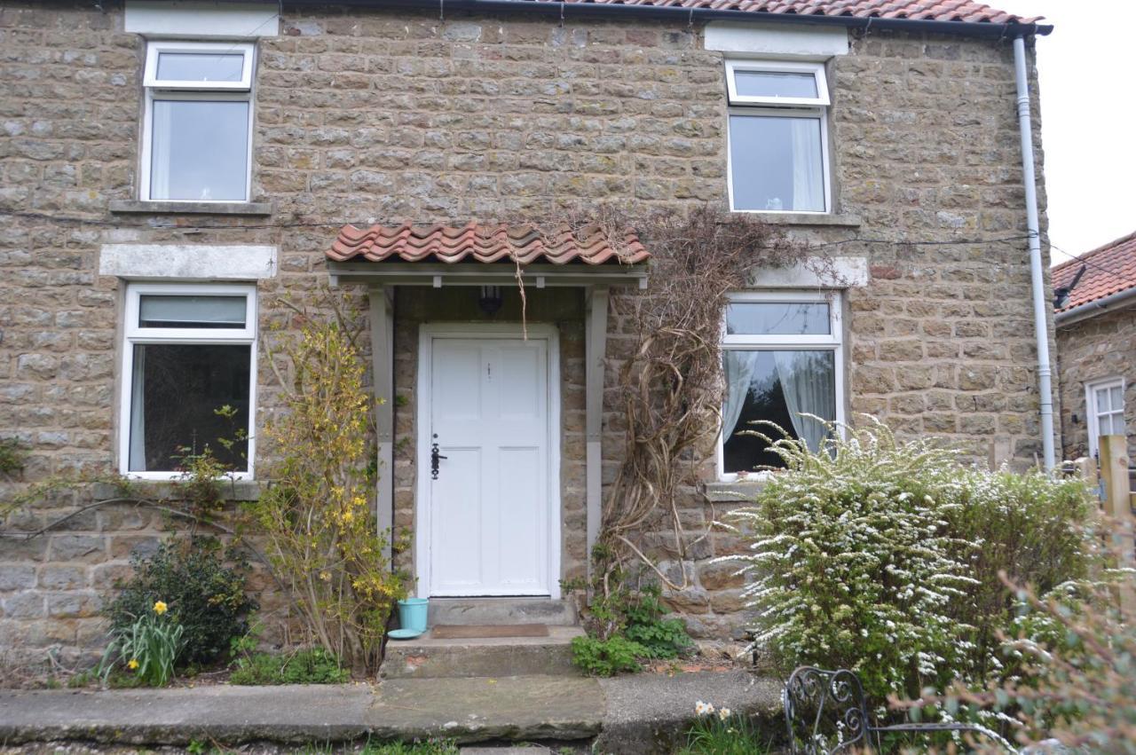 Middlehead Cottages Pickering Esterno foto